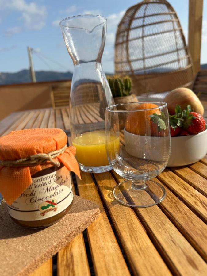 La Terrazza Al Forte Portoferraio Exterior foto